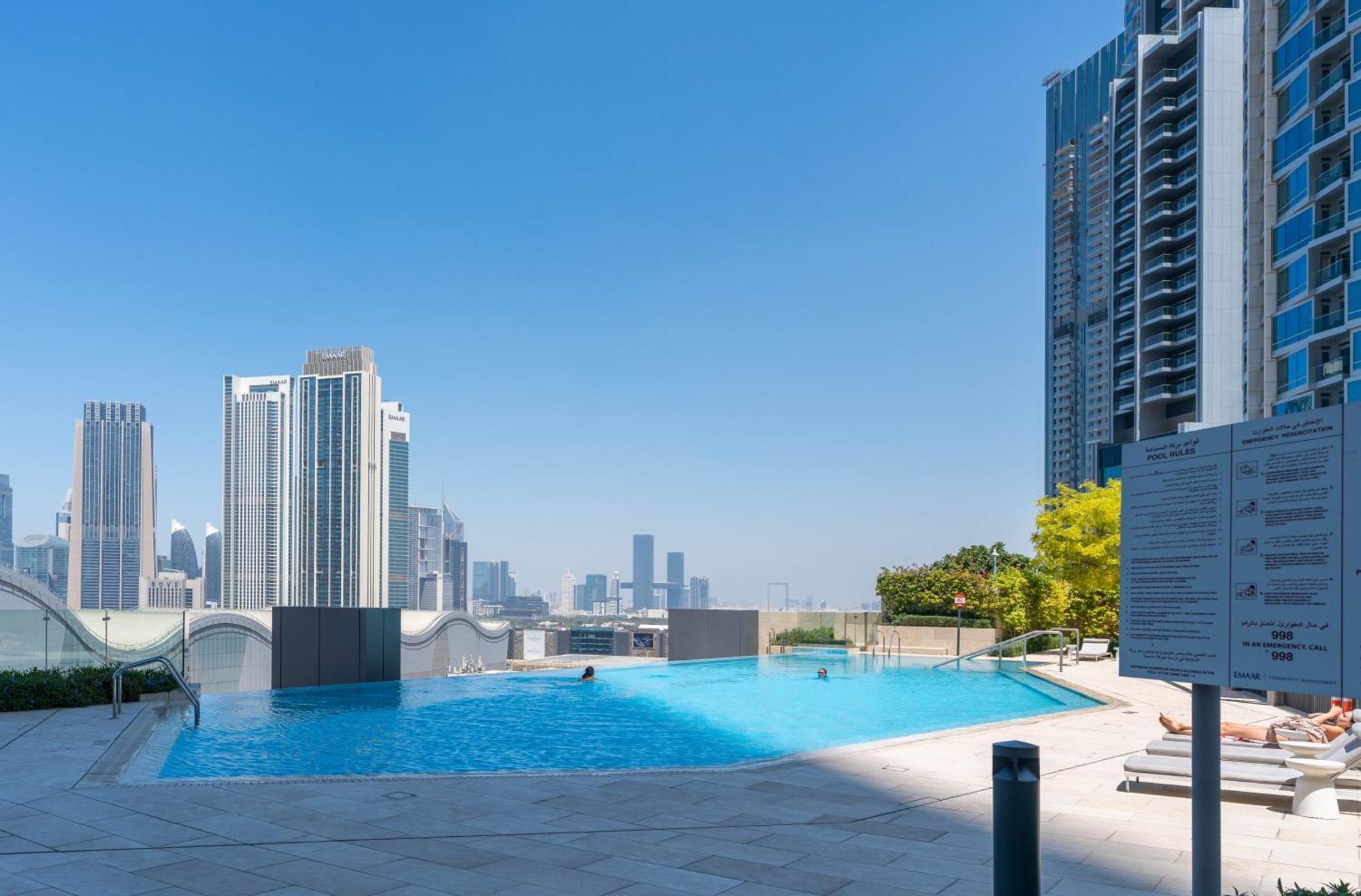 Lux Apt-Burj View Opp. Dxb Mall Dubái Exterior foto